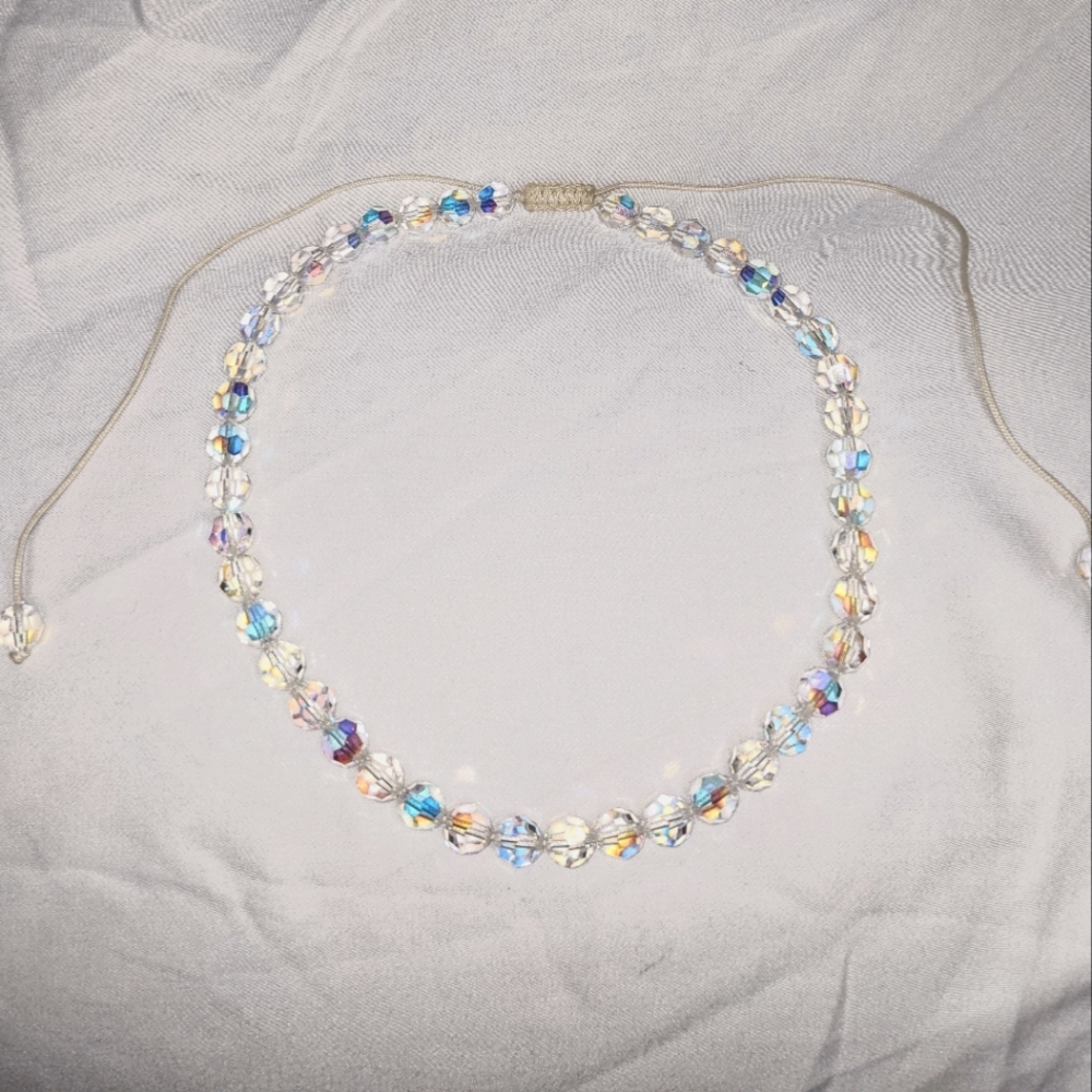 Adjustable crystal bead necklace